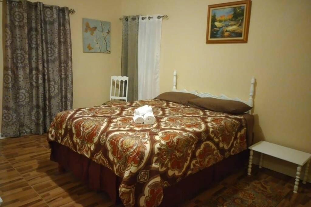 Ocho Rios Hideaway Apartment Bagian luar foto
