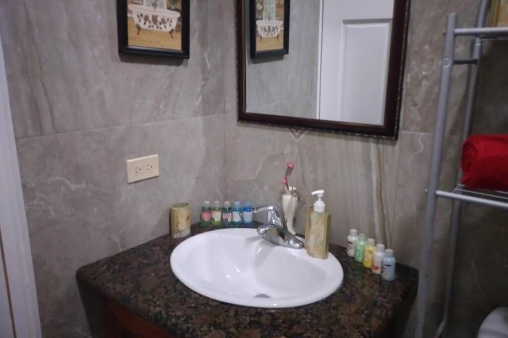 Ocho Rios Hideaway Apartment Bagian luar foto